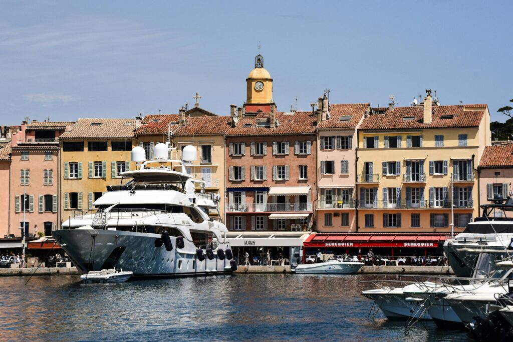 St Tropez Guide: 15 Best Beaches & Ultimate Luxury 2026 30 St Tropez nightlife clubs Les Caves du Roy French Riviera France party entertainment
