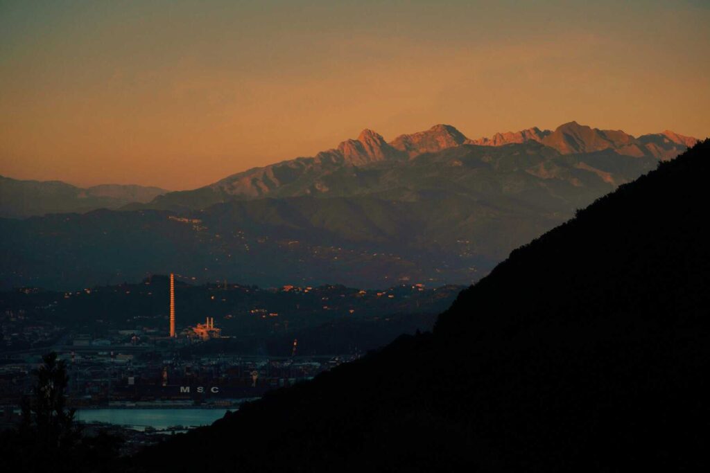 Switzerland northern Italy travel sunset Lake Como 