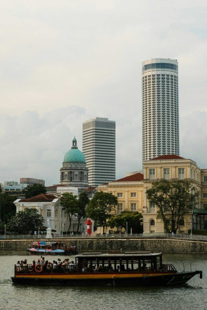 Top Private Banks That Actually Matter / Singapore