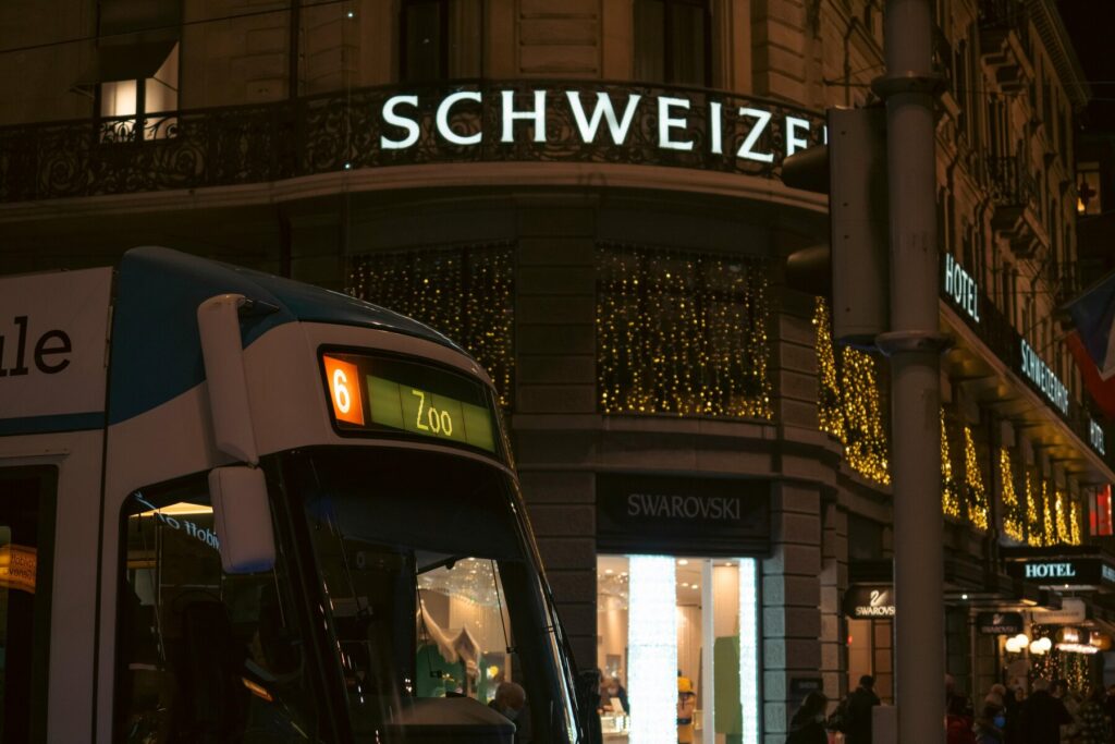 Bahnhofstrasse Zurich luxury watch store interior Prompt