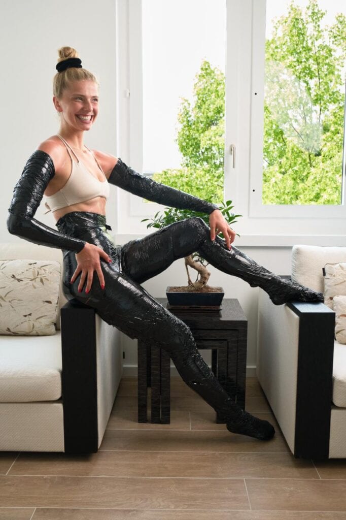 Swiss Cosmetic Zurich: Where Beauty Meets Swiss Alpine Healing 23 The exclusive Cocoon SavaSano experience combining precision infrared technology with Swiss Alpine herb oils