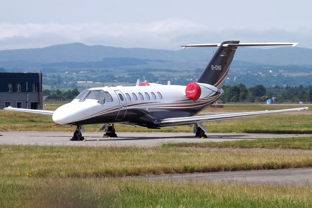 How much does a private jet cost for very light jets showing entry-level aircraft pricing
