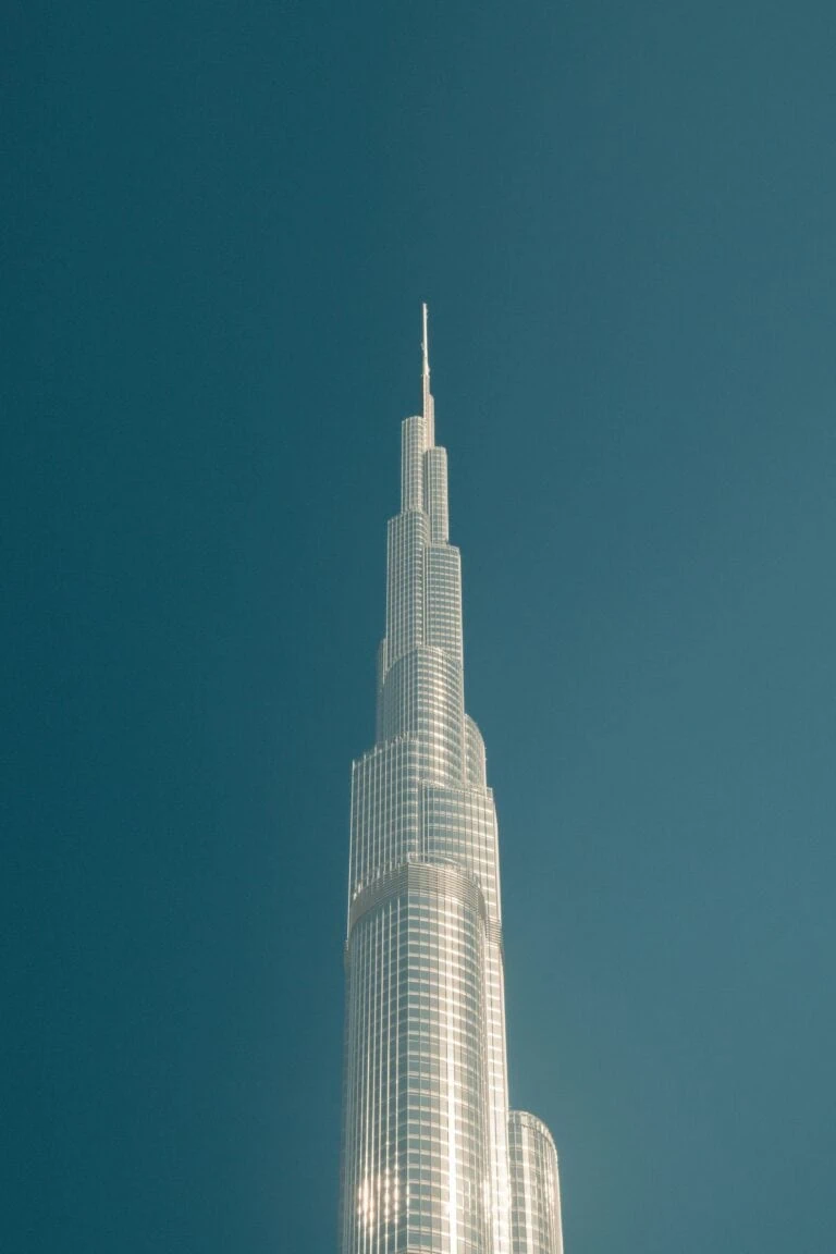 Private jet to Dubai routes map showing popular connections from London, New York, Singapore, and other major cities