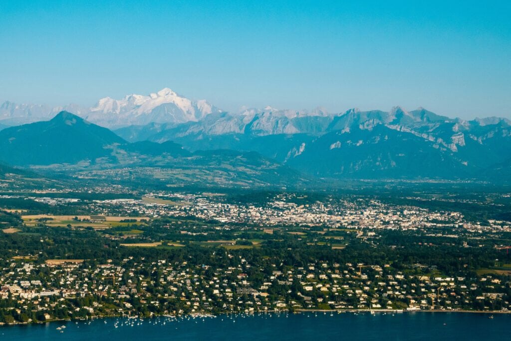 Geneva Switzerland helicopter transfer to Mont Blanc Chamonix Alps executive aviation VIP transport