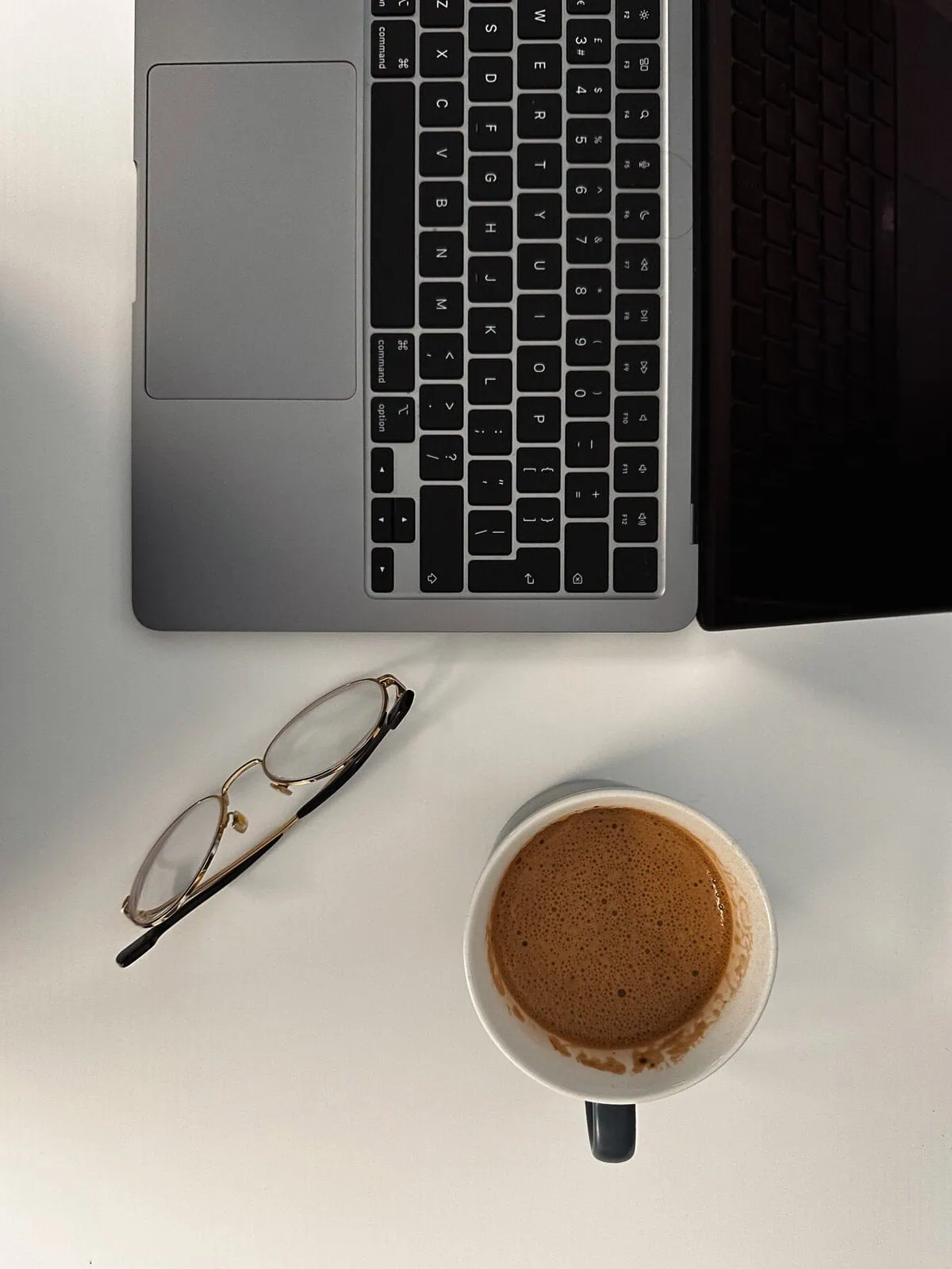 Cheap business class tickets booking calendar showing optimal purchase windows airline pricing patterns best time to book premium flights